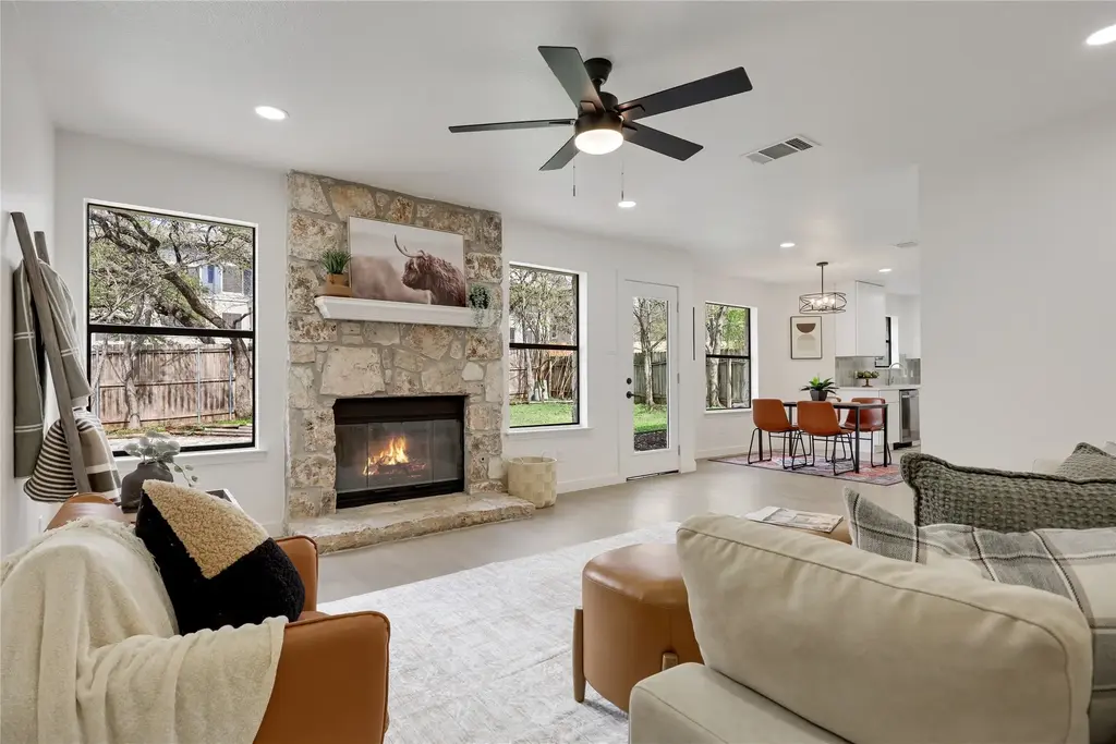 13265 Kerrville Folkway Drive, Austin