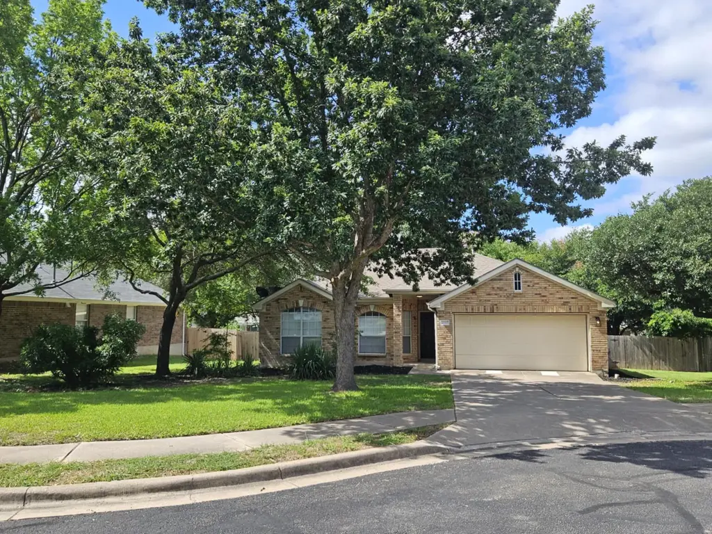 2002 Caspian Cove, Round Rock