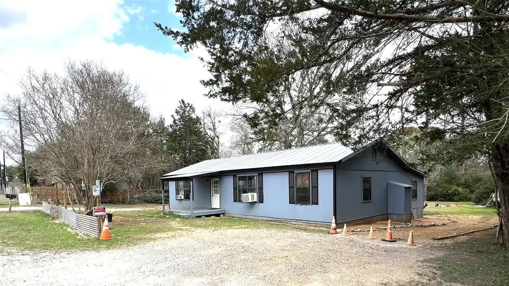 123 Pine Song, Bastrop