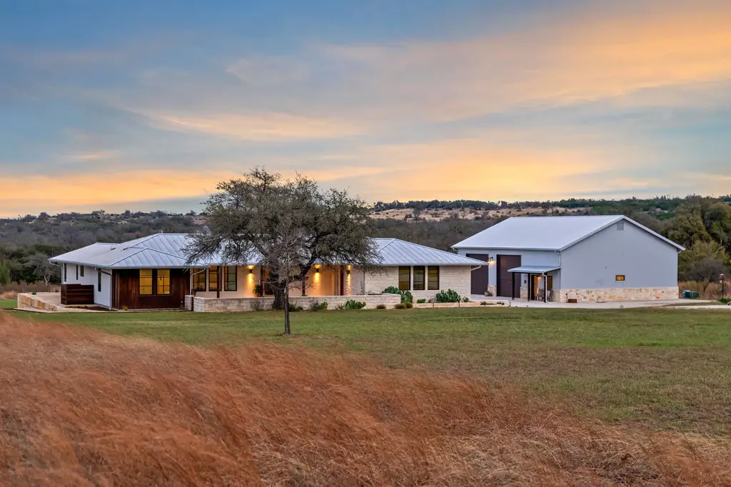 1808 Axis Circle, Fredericksburg