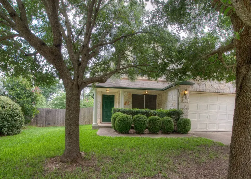 8701 Corran Ferry Drive, Austin