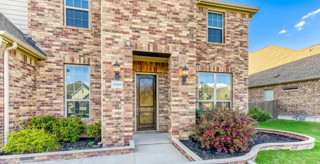 20528 Woodvine Avenue, Pflugerville