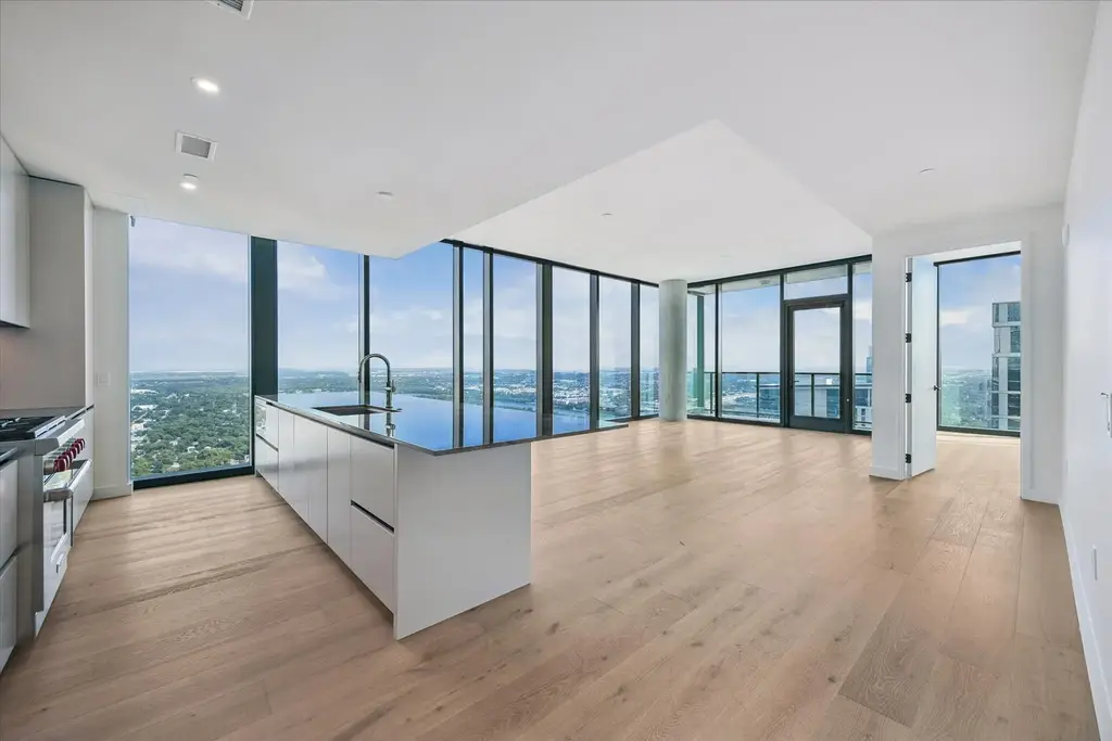 610 Davis Street 4401, Austin