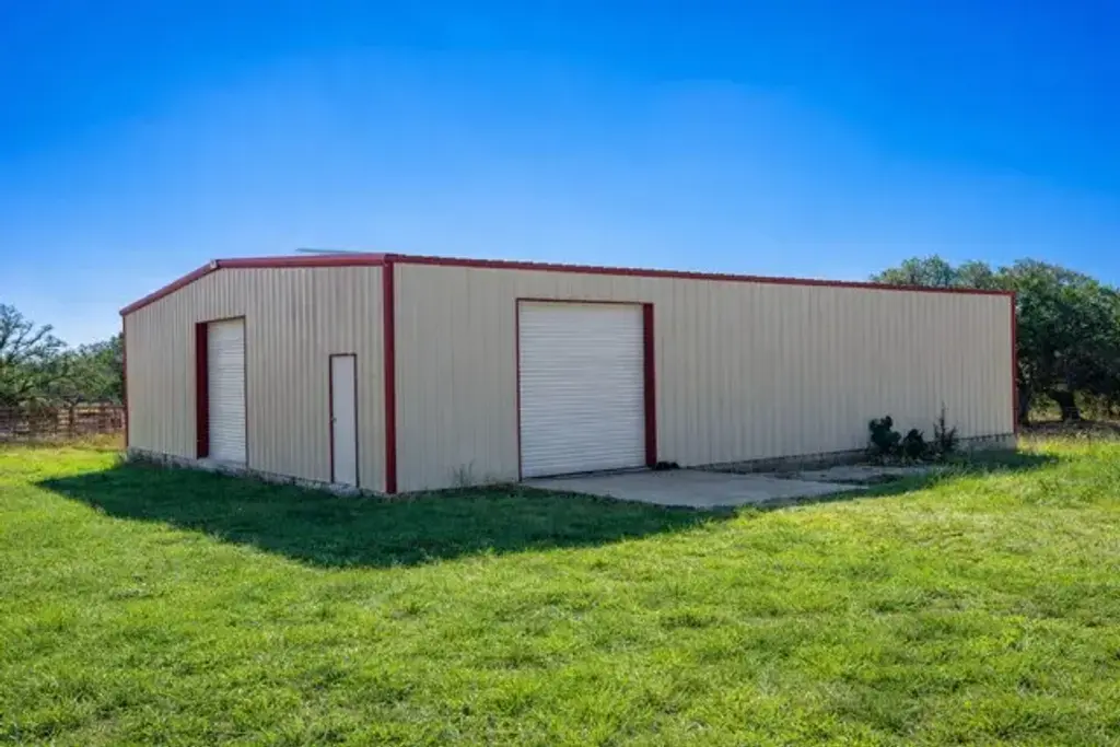 4772-2 County Road 340, Burnet