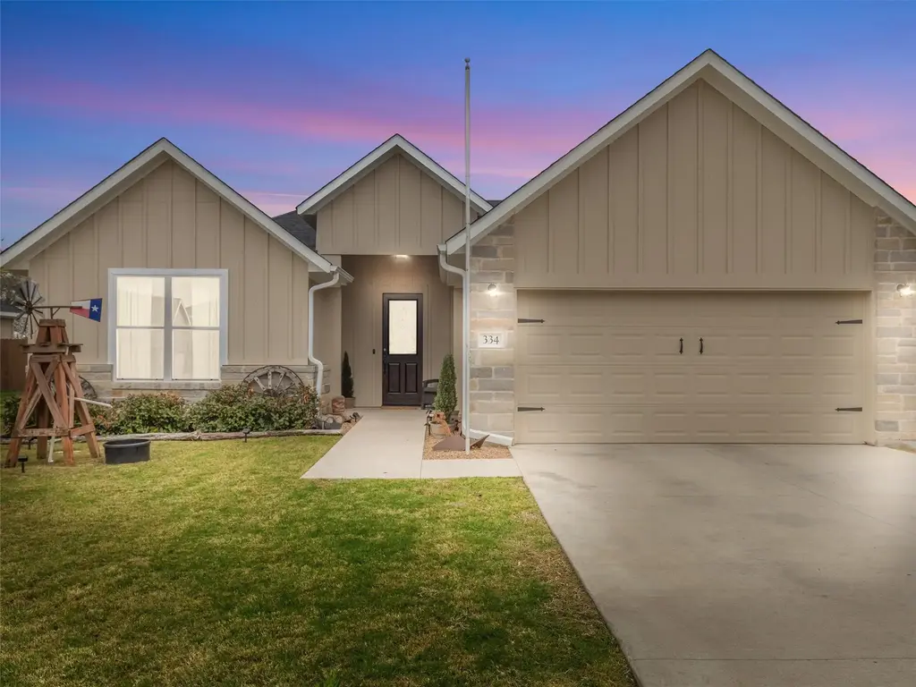 334 Webb Street, Smithville