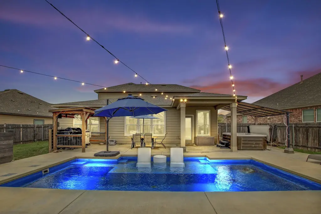 5933 Sardinia Drive, Round Rock