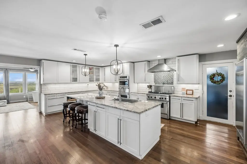 677 Floral Avenue, New Braunfels