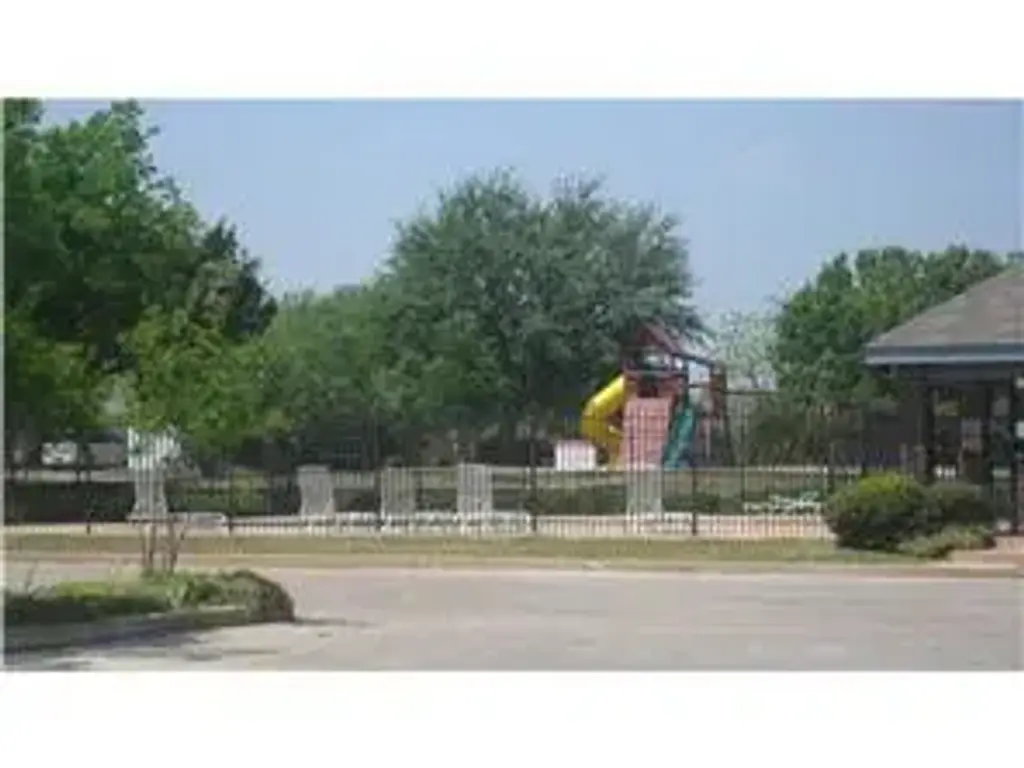 1610 Parkwood Drive, Leander