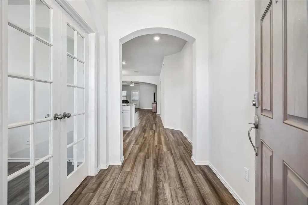 168 Onna Street, Taylor