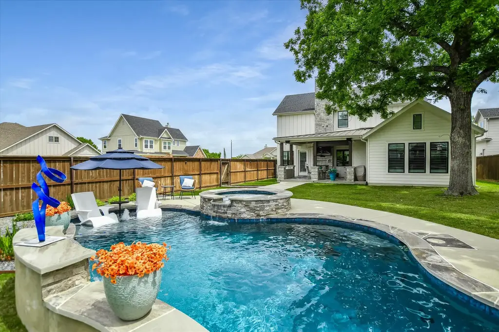105 Retreat Place, Georgetown