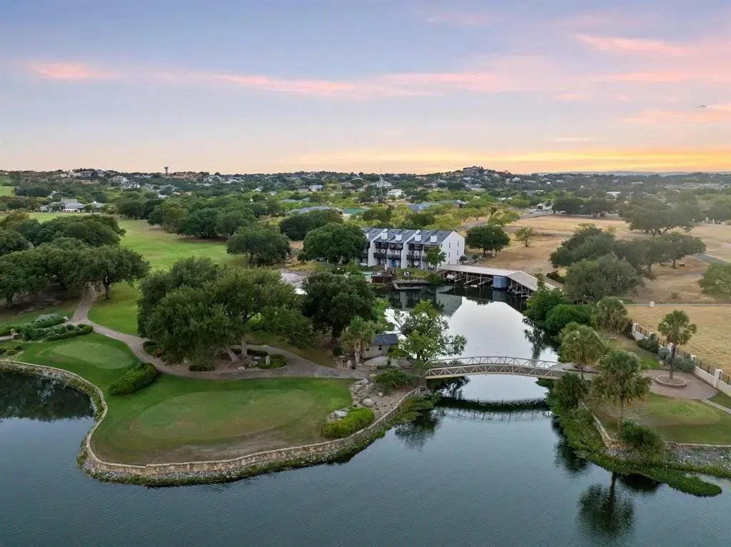 402 Lost Echo 8, Horseshoe Bay