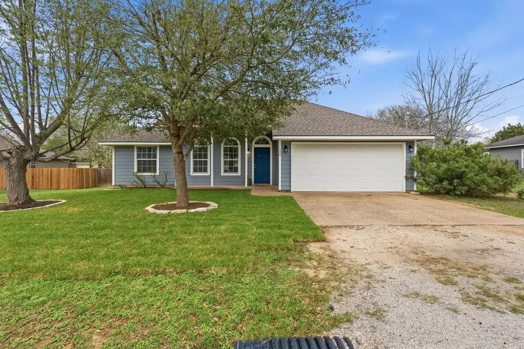 120 Kokomo Lane, Bastrop