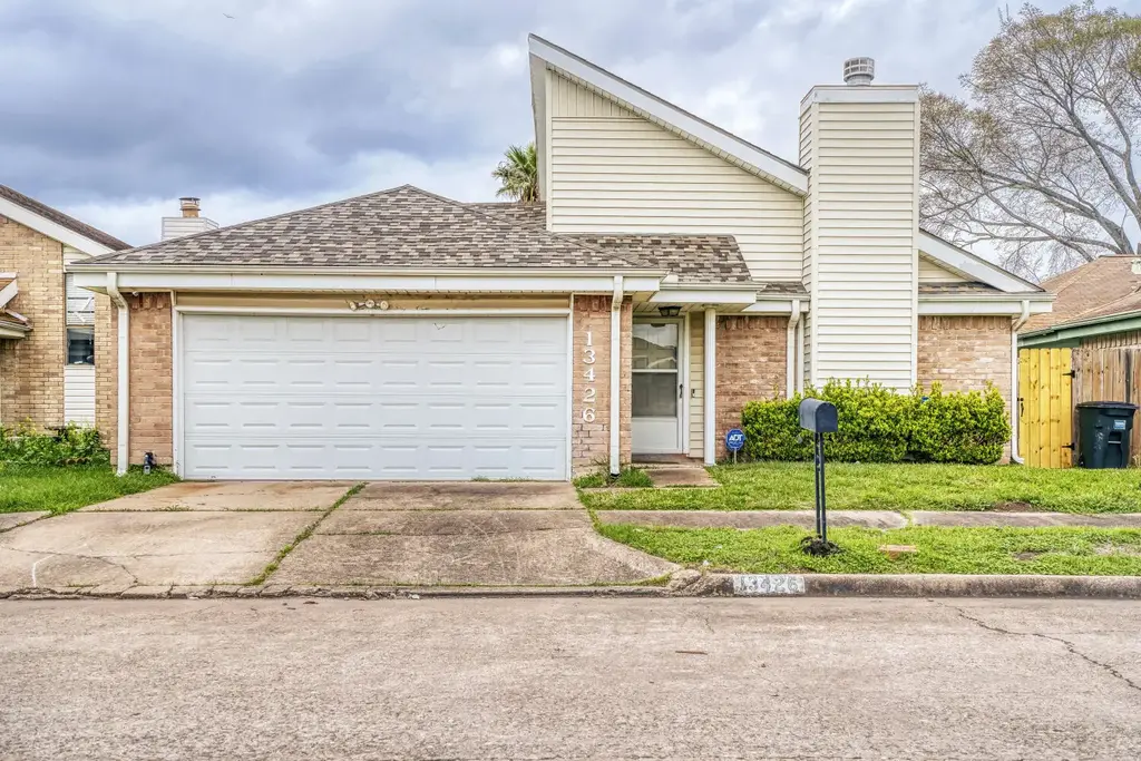 13426 Carruth Lane, Houston