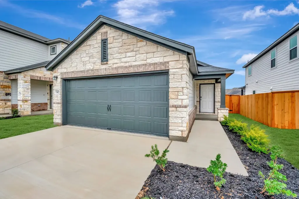 142 Big Banyan Drive, Dripping Springs