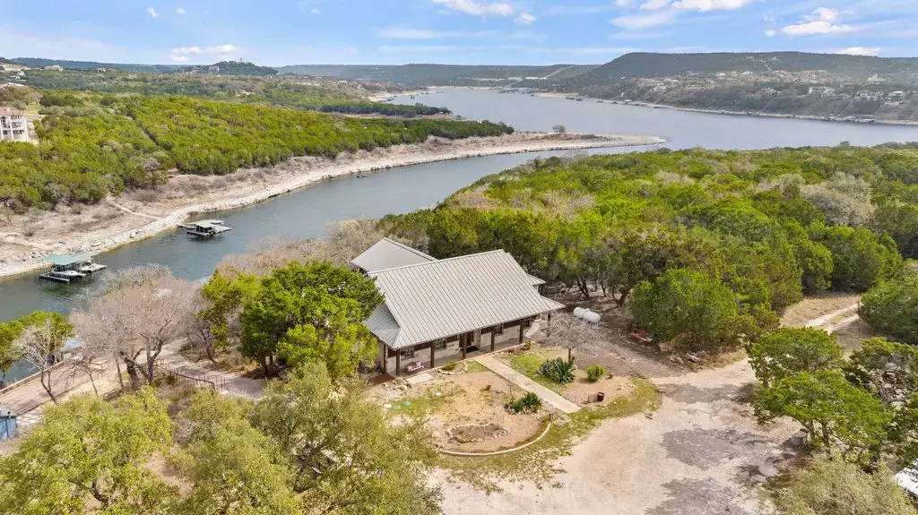 17708 North Street, Lago Vista