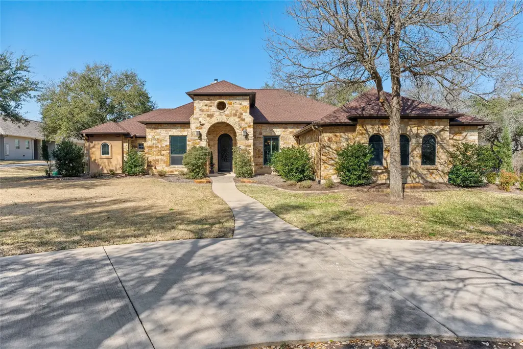 1782 Running Creek Drive, Salado