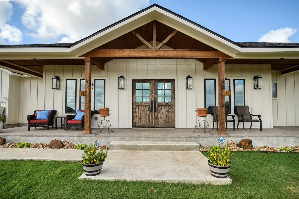 3553 Hunt Lane, Waelder