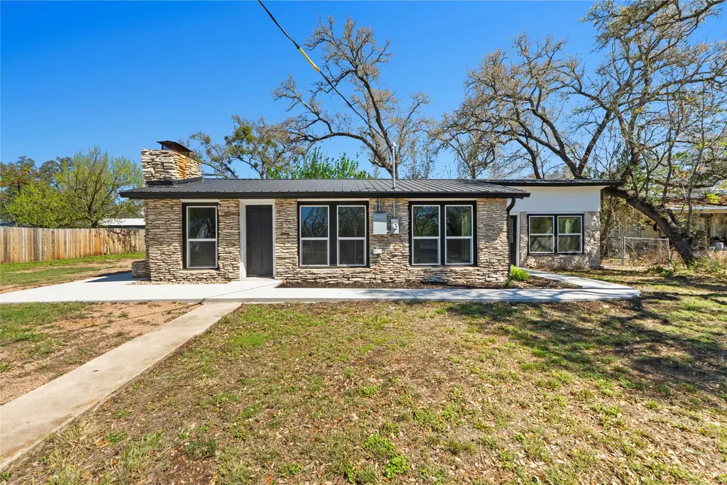 201 County Road 279, Liberty Hill