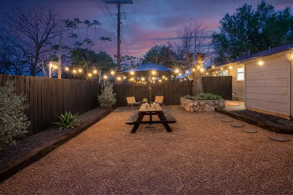 1408 Valleyridge Drive A & B, Austin