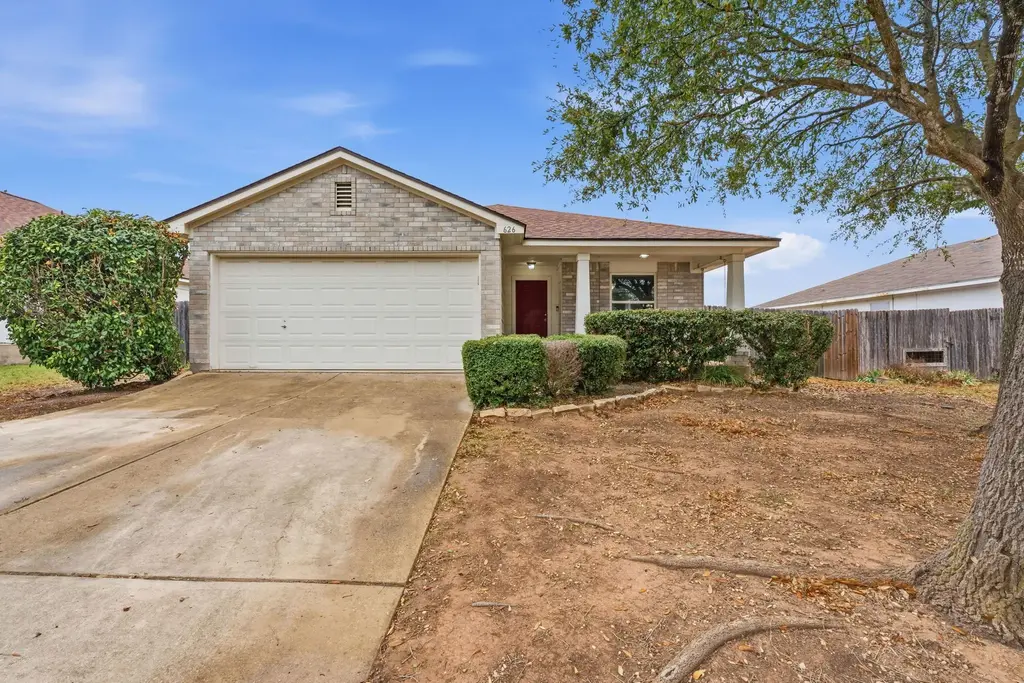 626 Atlantis, Kyle