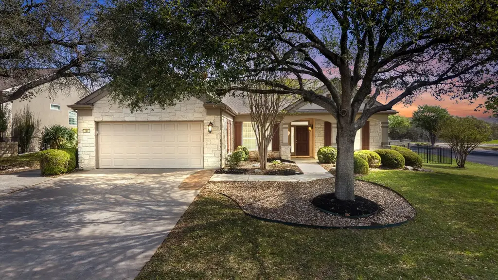 100 Edwards Drive, Georgetown