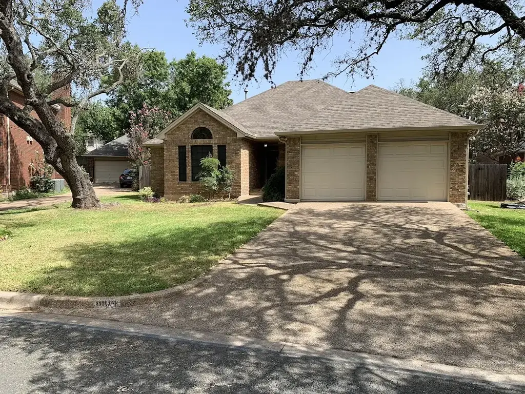 6104 John Chisum Lane, Austin