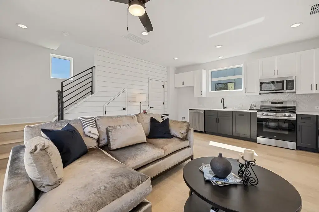2608 Bristol Drive 2, Austin