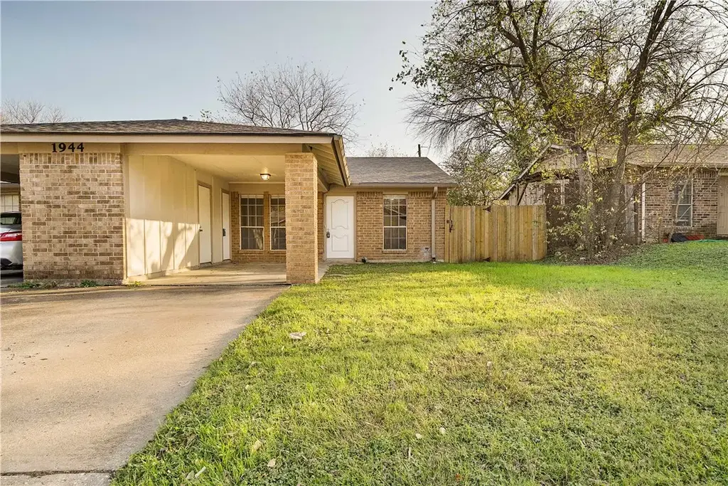 1944 Nicole Circle A, Round Rock
