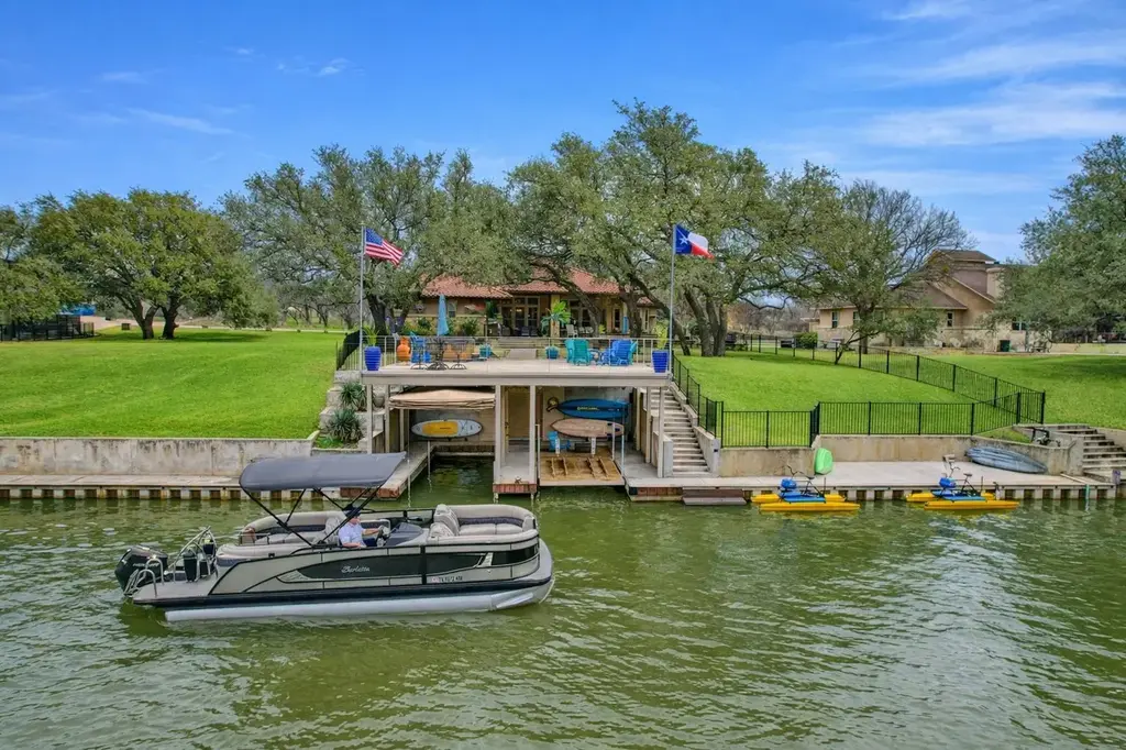 178 Sleepy Oaks Drive, Kingsland