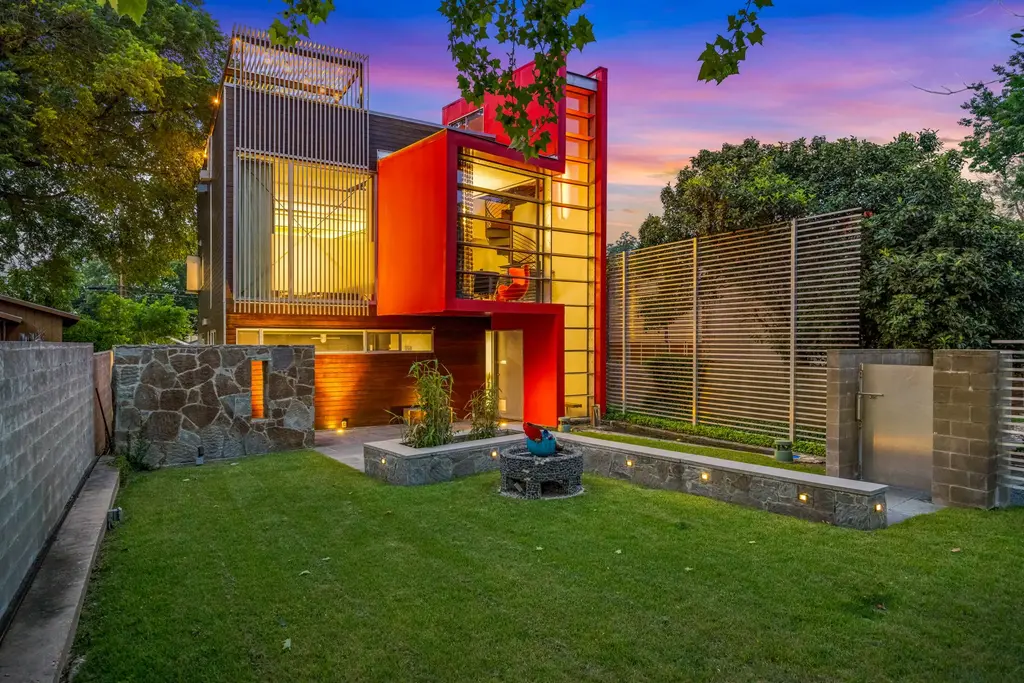 704 W Live Oak Street, Austin