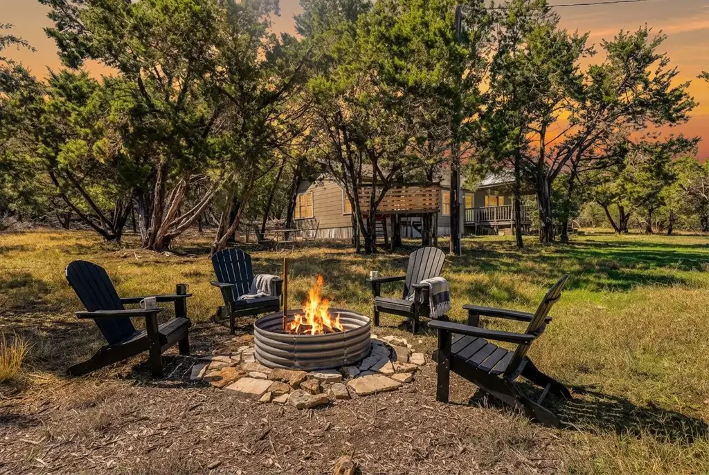 802 Lonesome Trail, Driftwood