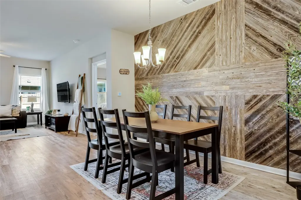 405 Galway Bay Lane, Georgetown