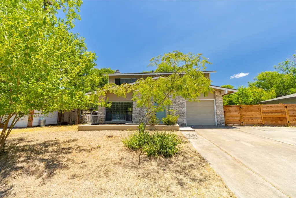5111 Creekline Drive, Austin