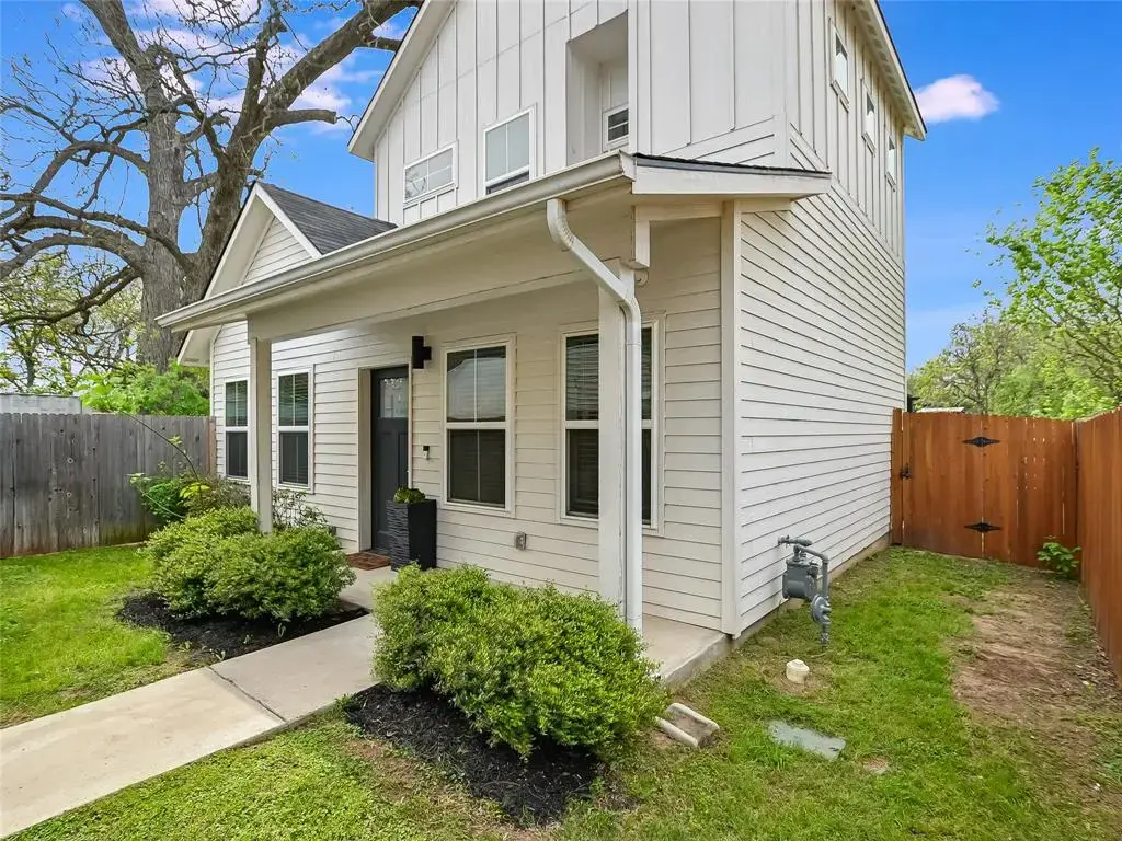 3107 Lyons Road B, Austin