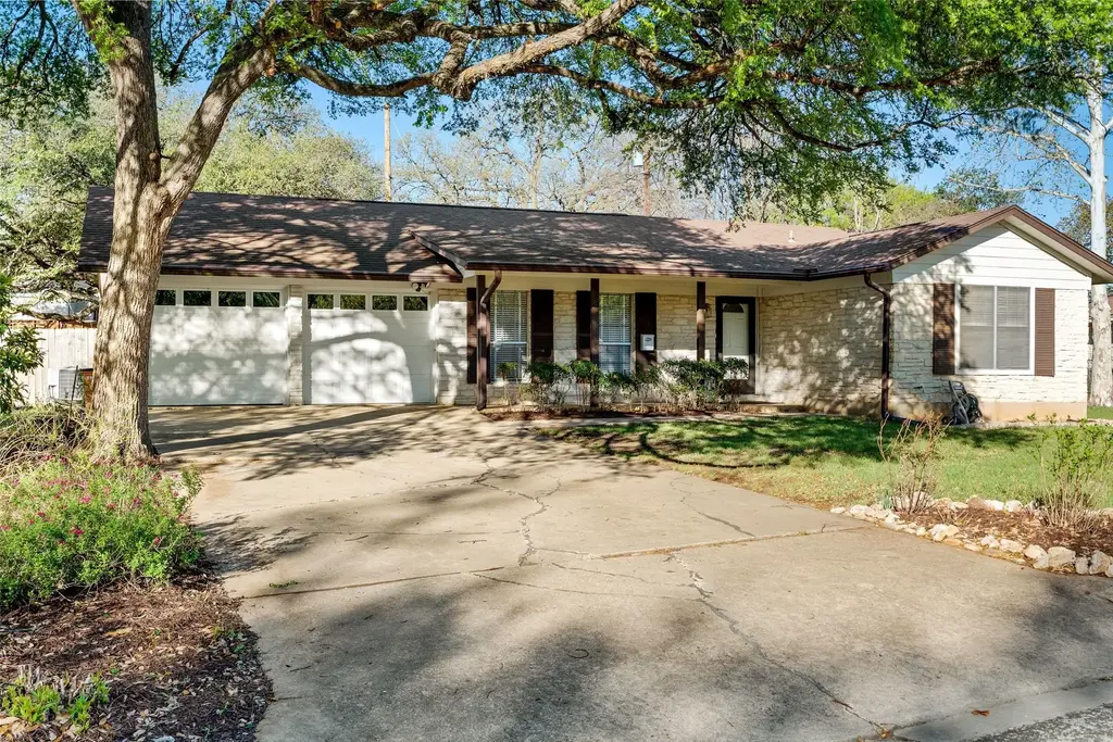 2611 Choctaw Trail, Austin