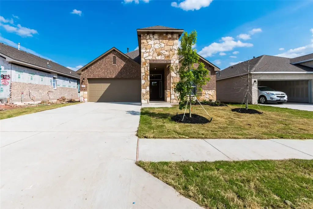 9301 Alex Lane, Austin