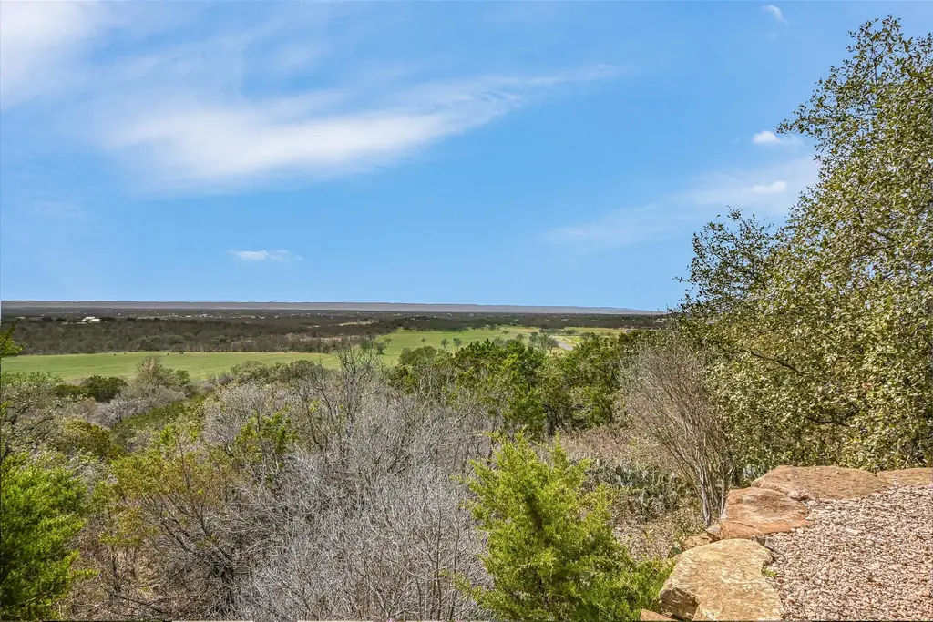 851 Stone Mountain Drive, Marble Falls