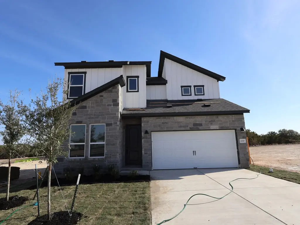 200 Norway Spruce Street, Dripping Springs