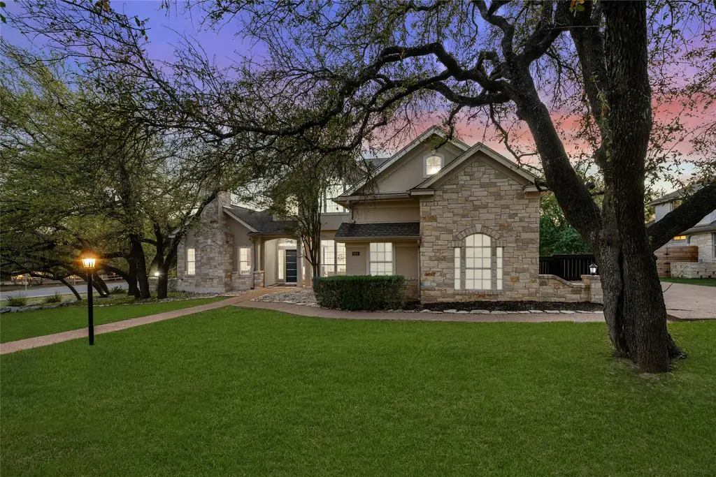 801 Electra, Lakeway