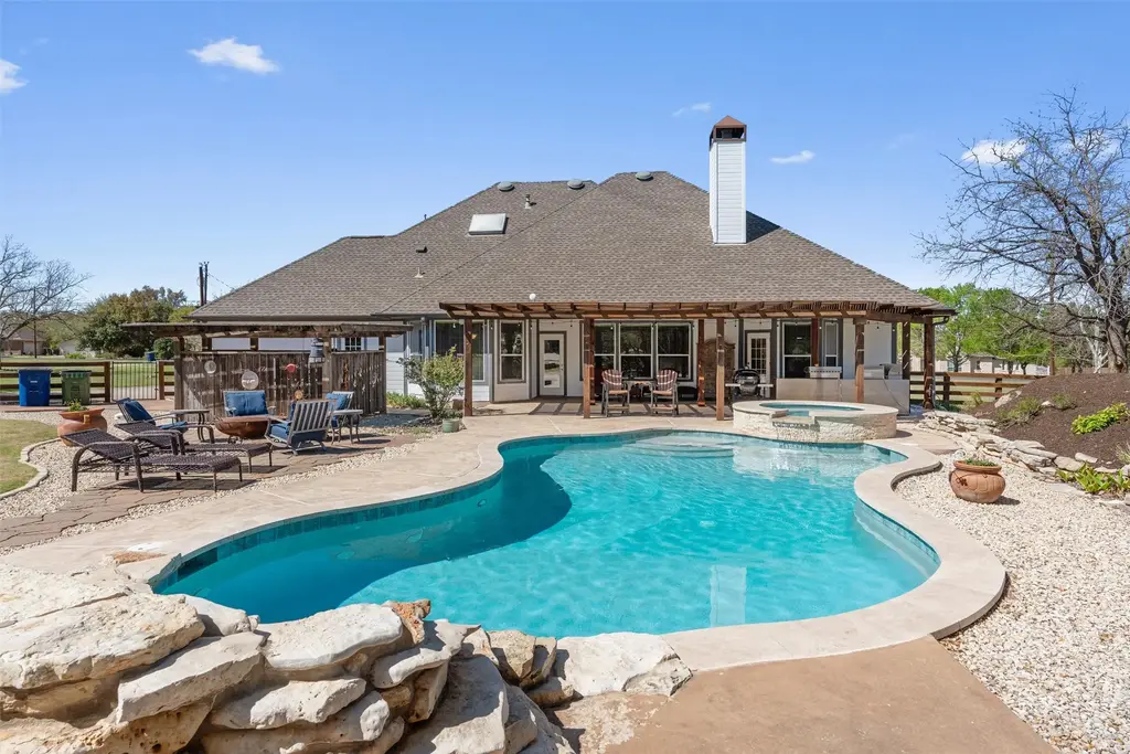 200 Four T Ranch Road, Georgetown