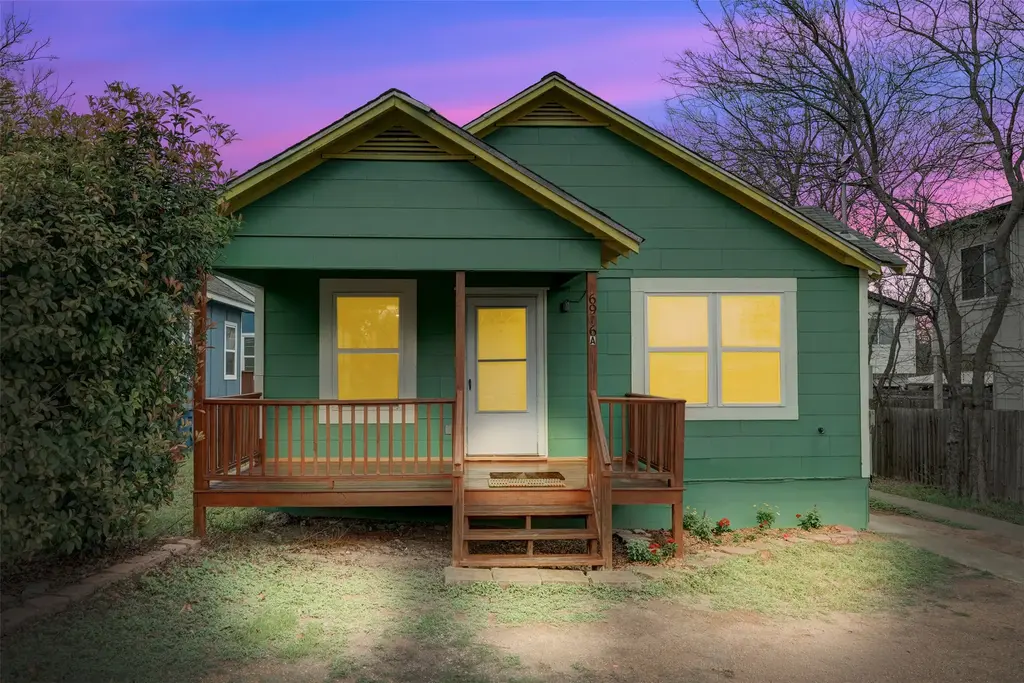 6906 Carver Avenue A, Austin