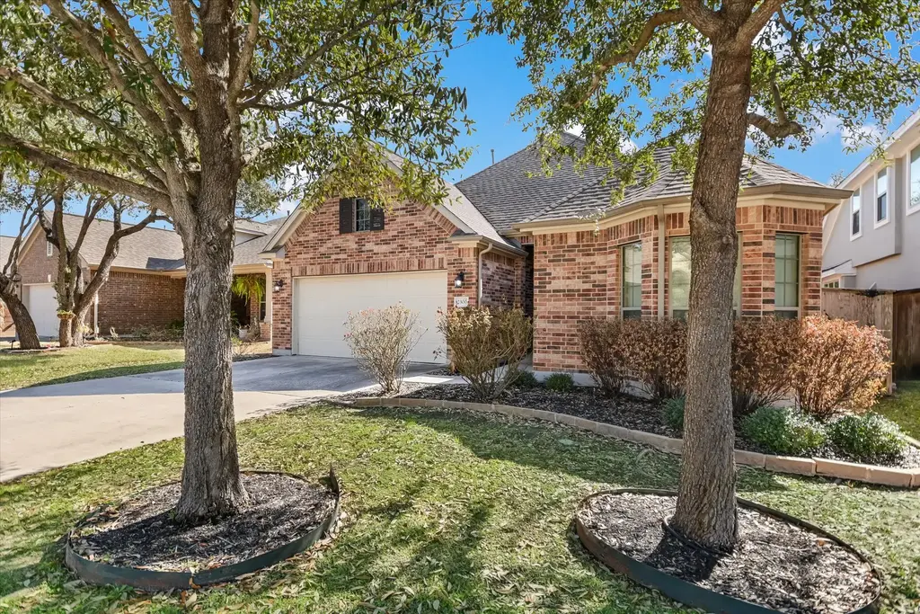 2300 Lookout Range Drive, Leander