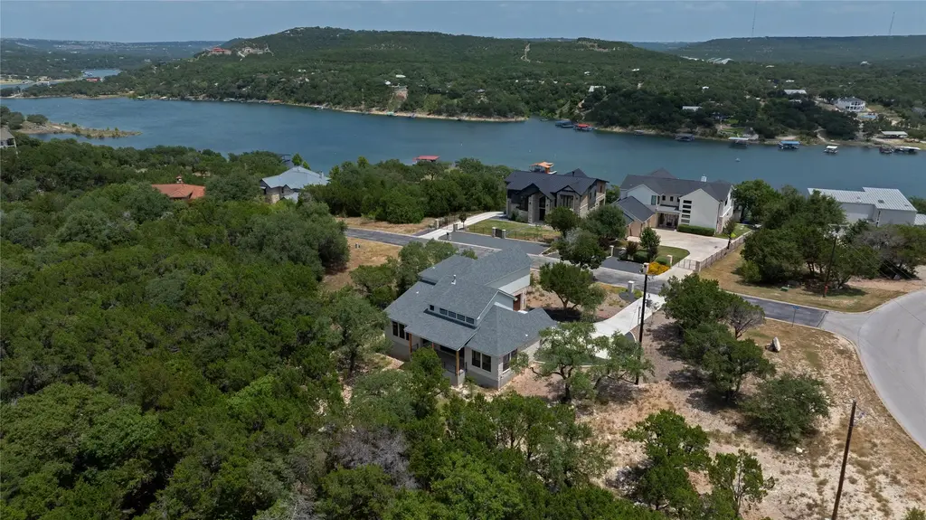 9504 Harbor Drive, Jonestown