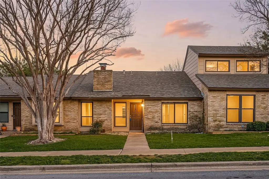 8235 Summer Side Drive, Austin
