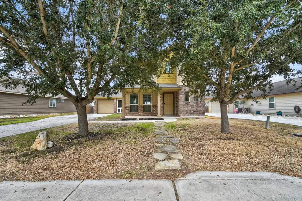 1030 Birdsong Lane, New Braunfels