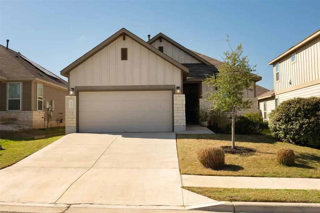 137 Big Leaf Drive, Buda