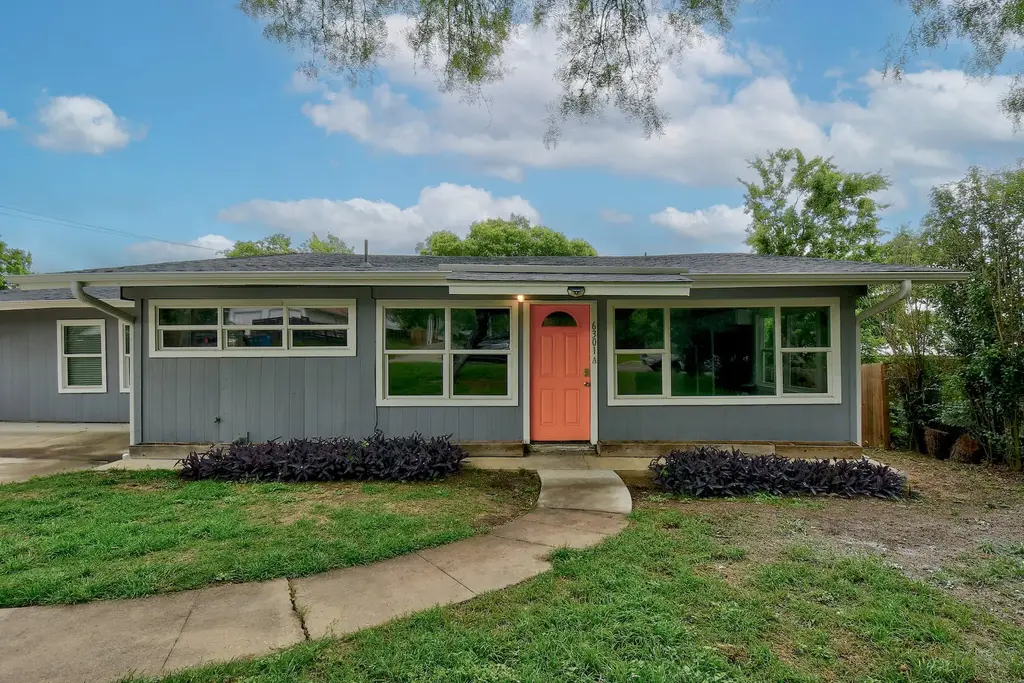 6301 Arnold Drive A, Austin