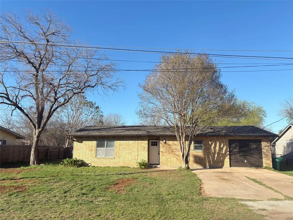 1203 Hackberry Drive, Marble Falls