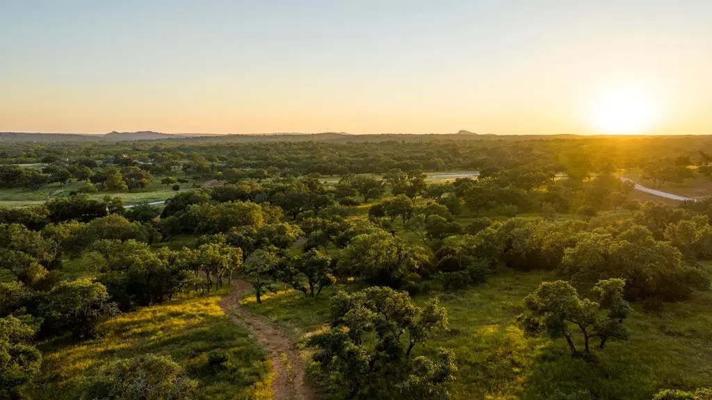 3736-4 County Rd 113, Llano