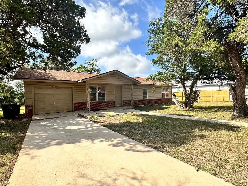 1501 Earle Street, San Marcos